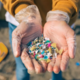 Prva bolezen, ki jo povzroča plastika: znanstveniki odkrili plastikozo​
