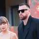 Sta Taylor Swift in Travis Kelce res postala pasja starša? Oboževalci opazili skrivnostnega kužka | Dominvrt.si