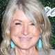 Martha Stewart nosila kroj kavbojk, na katerega prisegajo ženske nad 60 let. Poglejte, kako jih kombinirati s supergami Skechers