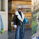 Kavbojke, ki najbolje pristajajo ženskam nad 50 let: Navdihnite se v stajlingih modnih vplivnic z brezhibnim slogom