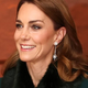 Kate Middleton potrjuje: tartan, kombiniran na ta način, je ultimativni vzorec te zime