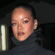 Rihanna pokazala stajling za romantičen zmenek: ena podrobnost je zasenčila vse