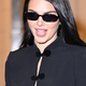 Arhivska obleka iz leta 1993, ki jo je oblekla Kendall Jenner, navdušuje z detajlom, ki je spet v modi