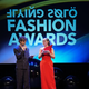 Podeljene Flying Solo Fashion Awards nagrade v ospredje končno postavljajo ustvarjalce, brez katerih moda ne bi obstajala