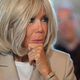 Podaljšajo noge, skrijejo kilograme in se podajo k vsemu: Brigitte Macron nosi hlače, ki so absolutni jesenski must have