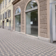 Pekova prodajalna v Ljubljani je šla za med; cena skočila prek milijona evrov