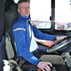 Inštruktor vožnje avtobusa, ki je izučil stotine voznikov