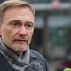 FDP očitno izpadla iz parlamenta, njen šef Christian Lindner napovedal umik iz politike