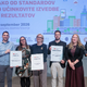 Kakovost bivanja se začne tam, kjer avtobus pride in drevo daje senco