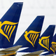 Ryanair z rastjo letnega dobička opozarja na naraščajoče stroške