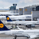 Handelsblatt: Lufthansa reže število poletov na kratkih progah