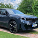 BMW iX3: s palcem, obrnjenim navzgor