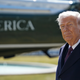Trump se skriva v tovornjaku za hrano, cena nafte pa medtem spet gor