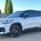 Toyota corolla cross: hibrid, ki spominja na dizla