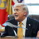 Trump: vojne v Iranu bo konec kmalu po volitvah; nafte vztraja pri 100 dolarjih za sod