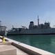 NATO se uničuje sam: Pri nespretnem »parkiranju« trčili britanski vojaški ladji v Bahrajnu (VIDEO)
