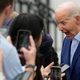 Wall Street Journal: Biden vse bolj omahuje, ni več tako oster kot prej