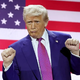 Trumpov rop: Kako je ameriški predsednik dobil 1,8-milijardni »fond za prijatelje in družino« z doživljenjsko imuniteto