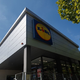 Gradbeni stroji že na terenu: Supermarket na mestu koncentracijskega taborišča