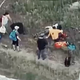 Posnet zločin: Ukrajinski dron med evakuacijo v DNR ubil mater in hčer! (Video)