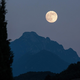 Jutri polna luna: septembrska »žetvena luna« bo vzšla tik pred sončnim zahodom