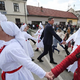 Pahor plesal po Metliki