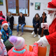 FOTO: Otroke v Rovišču tudi letos obiskal Božiček