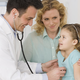 Pediatri podali priporočila za obravnavo kronično bolnih otrok
