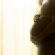 39-letna nosečnica s hudo prizadetim zarodkom ne more do splava