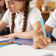 DNEVNA: Tuji otroci v šolah: Težave v sporazumevanju, preobremenjenost in razlike v učnih dosežkih