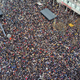 FOTO in VIDEO: Protestniki v Beogradu zahtevajo ponovitev volitev