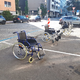 FOTO: Parkirišča pred mariborsko občino zavzeli invalidski vozički