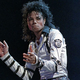 Michael Jackson več nima najbolj prodajanega albuma