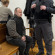 Na sodišču proti lastnim otrokom: 30 let zapora zaradi sostorilstva pri umoru žene, želi večino premoženja