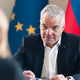 Bi delali v Arsenovičevem kabinetu? Plača več kot 3000 evrov bruto