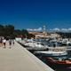 Je »zlati otok« postal predrag? Tako drago je na Krku, turistov kljub vsemu ne manjka