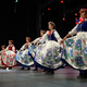 FOTO in VIDEO: Po povorki skozi Maribor folkloristi navdušili še na Glavnem odru