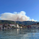 FOTO in VIDEO: Na priljubljenem hrvaškem otoku izbruhnil velik požar