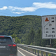 Na štajerski avtocesti zaradi »zadrge« pogosto počijo živci: Kdo ima v resnici prav?