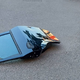 Fiat je odpeljal, vrata so ostala na parkirišču