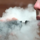Slaba novica za kadilce: Avstralija bo prepovedala elektronske cigarete za enkratno uporabo