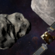 Znanstveniki presenečeni: asteroid, v katerega je s sondo trčila Nasa, se obnaša zelo nenavadno