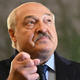 Farsa brez mednarodnega nadzora: Aleksander Lukašenko Belorusijo še dodatno potisnil v "evropsko izolacijo"