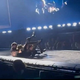 Hud spodrsljaj na Madonninem koncertu: pevka nenadoma pristala na tleh (VIDEO)