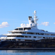 Plavajoči luksuz, vreden skoraj 300 milijonov evrov, je vplul k sosedom (VIDEO)