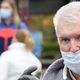 Saj ni res, pa je: najbolj glasni slovenski nasprotniki ukrepov proti covidu-19 ljudi pozivajo k ... nošenju mask