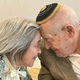 Nikoli ni prepozno za ljubezen: to potrjuje par, ki je starejši od 100 let (njuna zgodba vas bo osupnila)