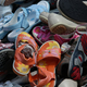 V otroških čevljih iz priljubljene spletne trgovine našli strupene snovi, ki povzročajo hormonske motnje