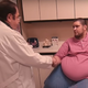 Jedel kot obseden in imel 408 kilogramov: punca ga je pustila, kar je sledilo, je šokiralo vse (poglejte ga danes!)