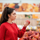 Jabolka so zdrava, toda ali jih jemo pravilno? Nutricionisti opozarjajo na pomembno podrobnost, na katero pogosto pozabimo